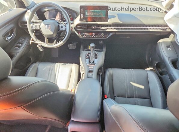 3CZRZ2H74PM708084 2023 HONDA HR-V White Dashboard view