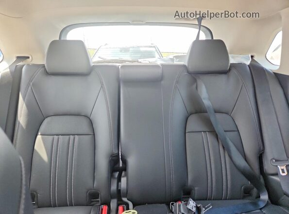 3CZRZ2H75SM778265 2025 HONDA HR-V White Հետևի նստատեղերի տեսք