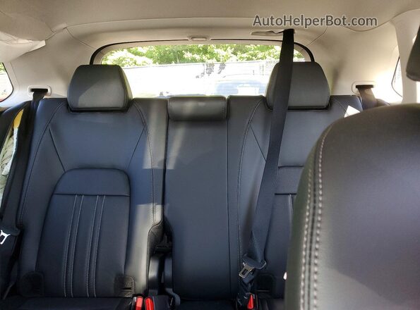 3CZRZ2H75TM760530 2026 HONDA HR-V Gray Rear seats view