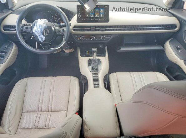 3CZRZ2H76PM700827 2023 HONDA HR-V White Dashboard view