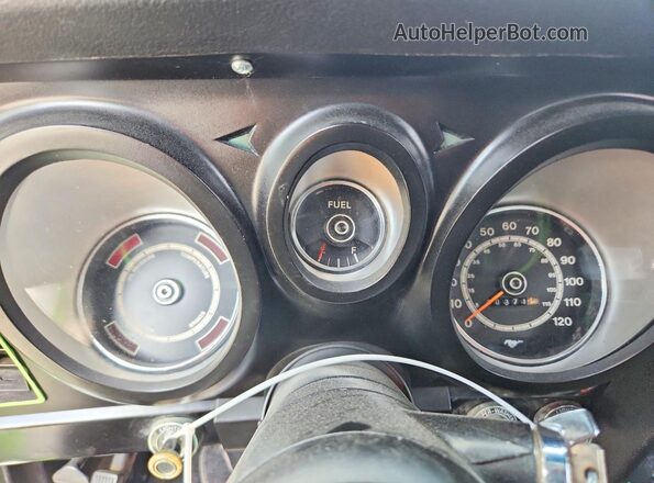 3F05H132246 1973 FORD MUSTANG Green Սարքավորումների վահանակի տեսք