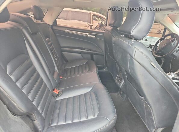 3FA6P0CD0KR138845 2019 FORD FUSION White Vista de los asientos traseros