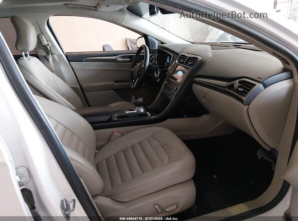 3FA6P0CD0KR146654 2019 FORD FUSION White Вид салону спереду