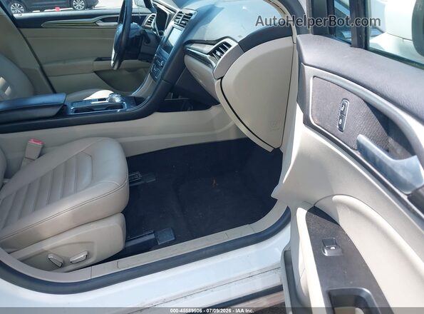 3FA6P0CD0KR238010 2019 FORD FUSION Белый Вид салона спереди