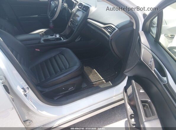 3FA6P0CD3KR141657 2019 FORD FUSION White Սալոնի դիմացի տեսք