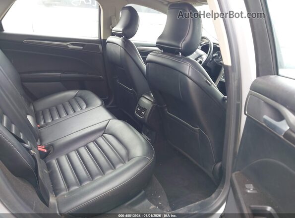 3FA6P0CD3KR238406 2019 FORD FUSION Silver VIN კოდის სტიკერის ხედი