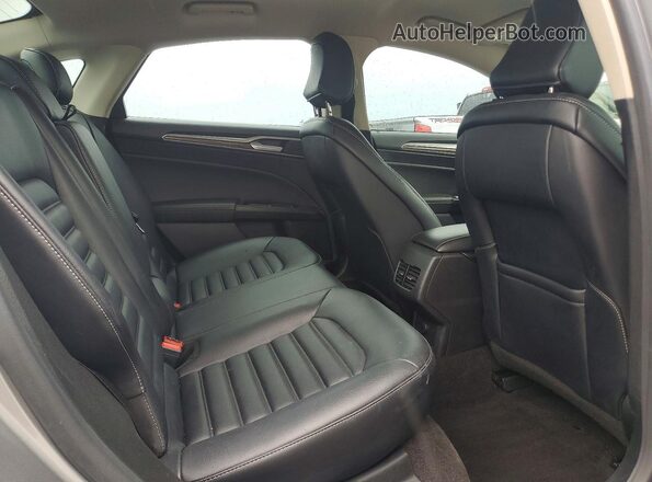 3FA6P0CD3LR179309 2020 FORD FUSION Silver უკანა სავარძლების ხედი