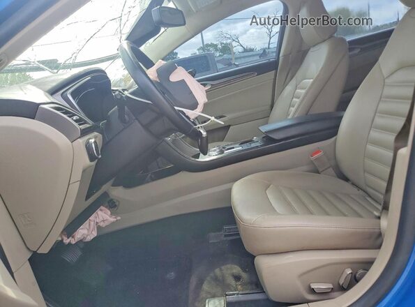 3FA6P0CD6LR116821 2020 FORD FUSION Синий Вид салона спереди