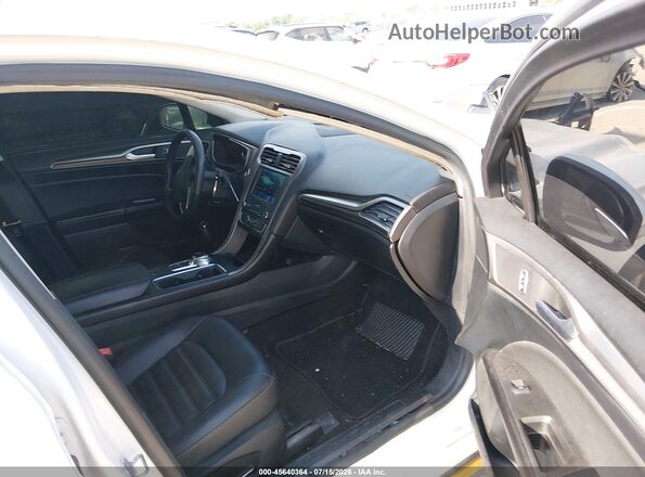 3FA6P0CD8KR253984 2019 FORD FUSION Белый Вид салона спереди