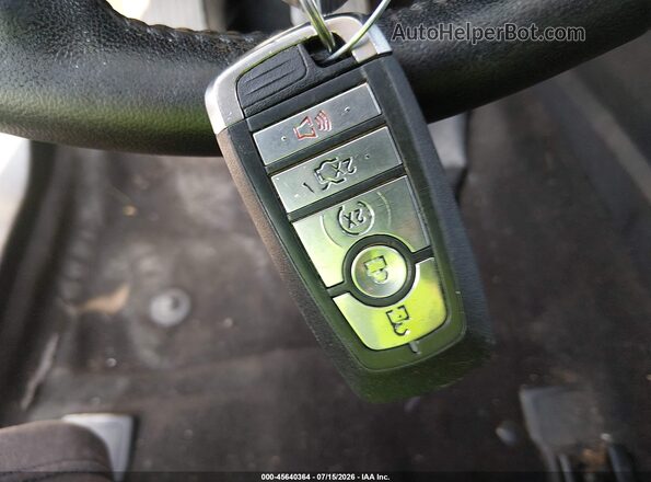 3FA6P0CD8KR253984 2019 FORD FUSION Белый Вид панели приборов