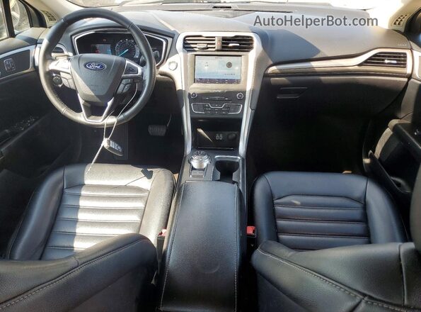 3FA6P0CD8LR195795 2020 FORD FUSION Gray Vista del salpicadero