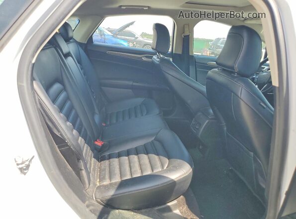 3FA6P0CD9LR138084 2020 FORD FUSION White Вид задніх сидінь