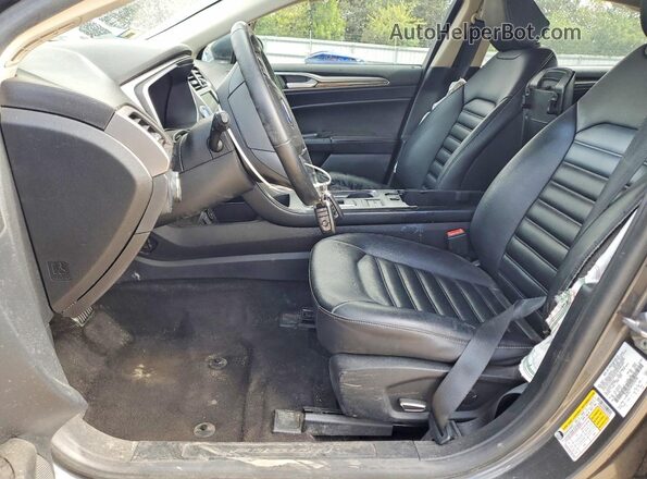 3FA6P0CD9LR233230 2020 FORD FUSION Gray Front interior view