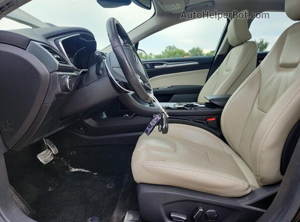 3FA6P0D90GR288536 2016 FORD FUSION Черный Вид салона спереди