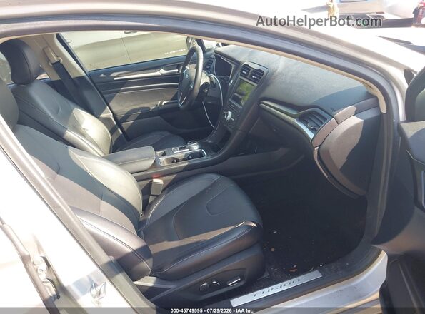 3FA6P0D91JR233455 2018 FORD FUSION Silver Front interior view