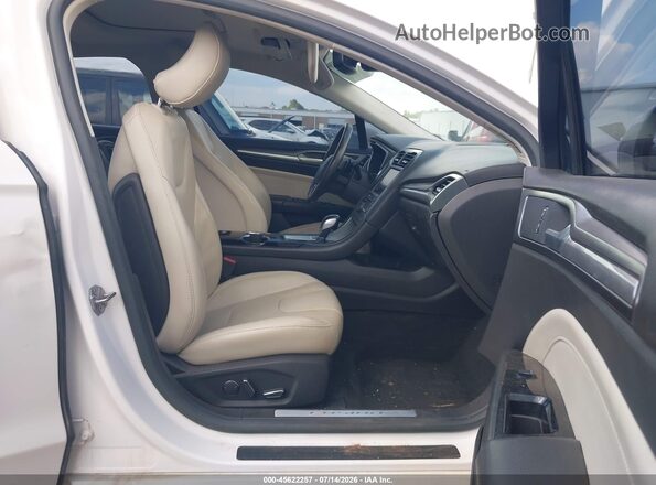 3FA6P0D92GR122776 2016 FORD FUSION Белый Вид салона спереди