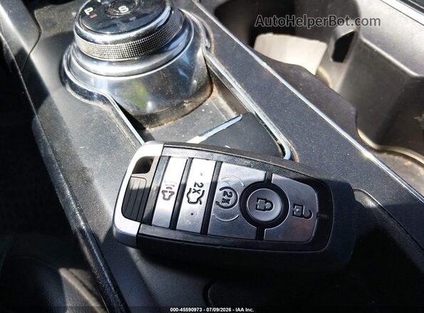 3FA6P0D92JR188607 2018 FORD FUSION Белый Вид панели приборов