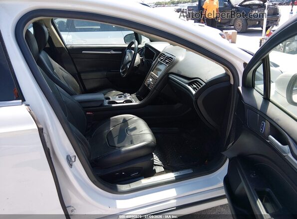 3FA6P0D92JR188607 2018 FORD FUSION Белый Вид салона спереди