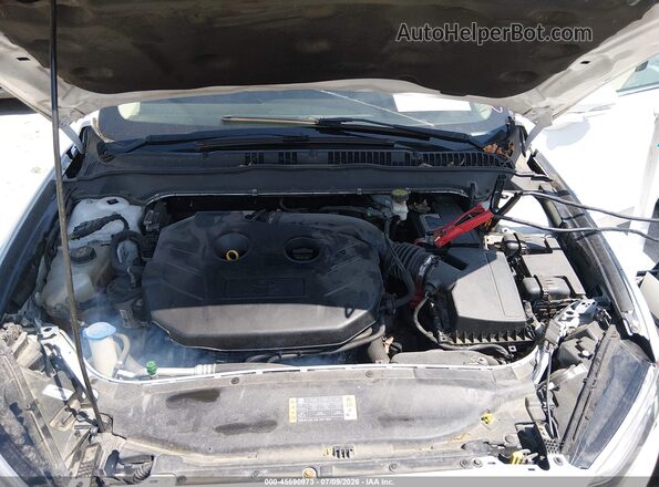 3FA6P0D92JR188607 2018 FORD FUSION Белый Вид сзади