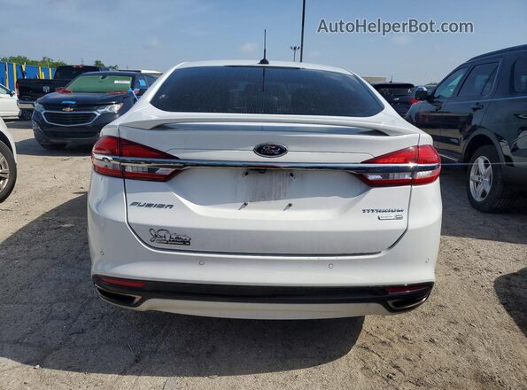 3FA6P0D92JR225381 2018 FORD FUSION White Вид ззаду