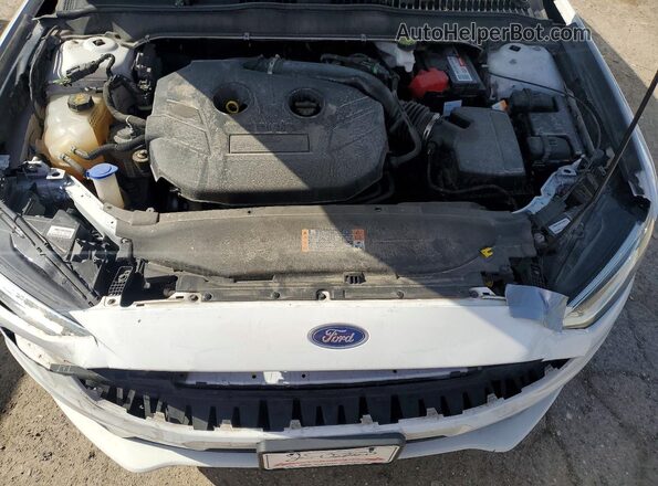 3FA6P0D92JR225381 2018 FORD FUSION White Вид задньої частини салону