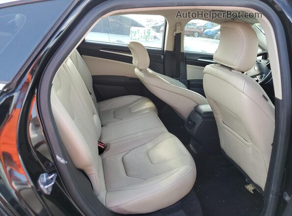 3FA6P0D93JR155177 2018 FORD FUSION Black Vista de los asientos traseros