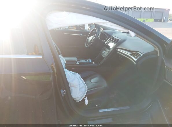 3FA6P0D97JR137961 2018 FORD FUSION Black Vista interior delantera