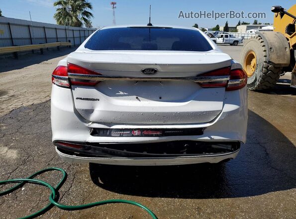 3FA6P0G70HR388261 2017 FORD FUSION White Вид ззаду