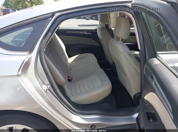 3FA6P0G71LR232934 2020 FORD FUSION Silver VIN sticker view