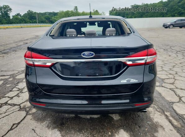 3FA6P0G72JR139773 2018 FORD FUSION Black Rear view