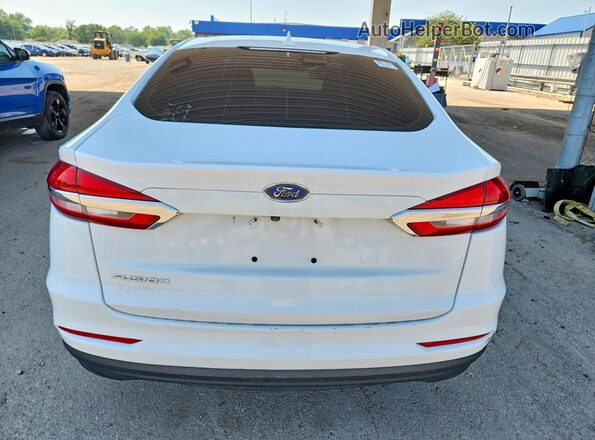 3FA6P0G72LR160948 2020 FORD FUSION White Вид ззаду