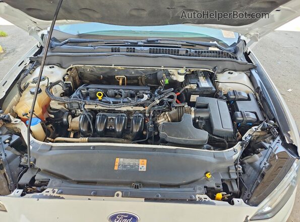 3FA6P0G72LR160948 2020 FORD FUSION White Вид задньої частини салону