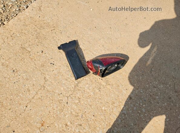 3FA6P0G73GR402877 2016 FORD FUSION Red Widok komory silnika