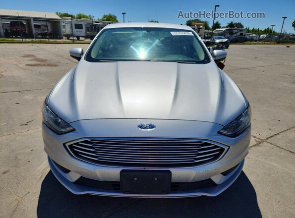 3FA6P0G73JR167971 2018 FORD FUSION Silver Вид спереду