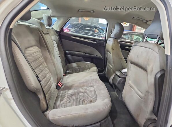 3FA6P0G77GR237884 2016 FORD FUSION White უკანა სავარძლების ხედი
