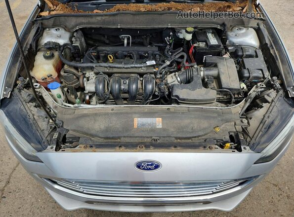 3FA6P0G77HR106715 2017 FORD FUSION Серебряный Вид задней части салона