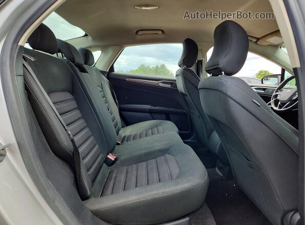 3FA6P0G77HR106715 2017 FORD FUSION Серебряный Вид задних сидений