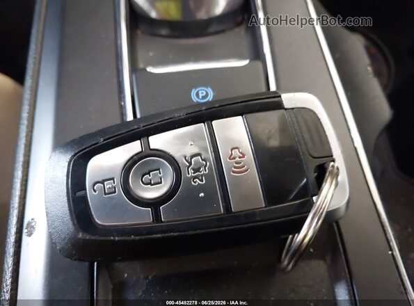 3FA6P0G78LR201082 2020 FORD FUSION  Вид панели приборов