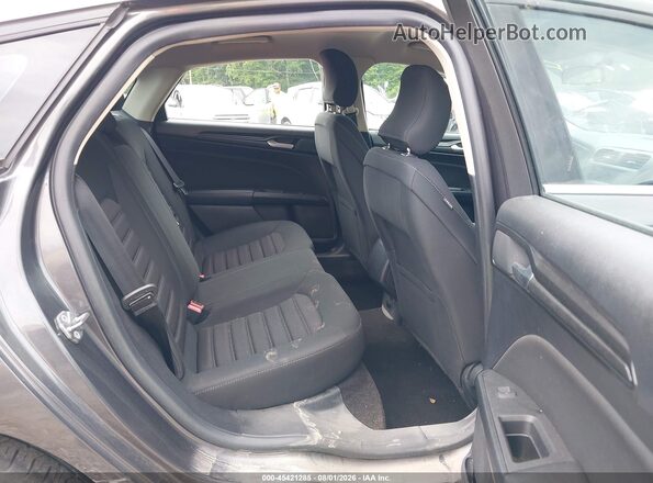 3FA6P0G7XJR195900 2018 FORD FUSION Gray Вид наклейки з VIN-кодом