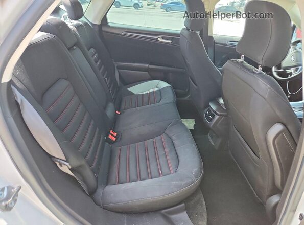 3FA6P0H70GR143229 2016 FORD FUSION White Widok tylnych siedzeń