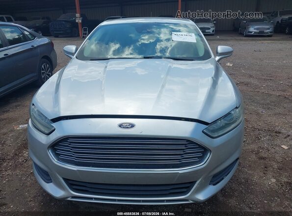 3FA6P0H70GR200657 2016 FORD FUSION Серебряный Вид спереди