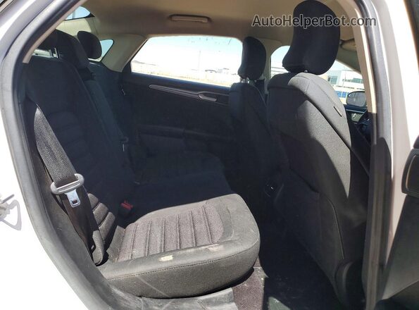 3FA6P0H70HR187801 2017 FORD FUSION White Vista de los asientos traseros