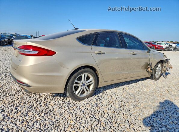 3FA6P0H70JR114675 2018 FORD FUSION Бежевый Задняя правая четверть