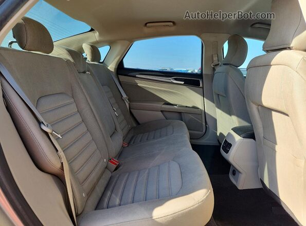 3FA6P0H70JR114675 2018 FORD FUSION Бежевый Вид задних сидений