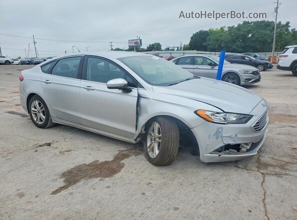 3FA6P0H70JR136028 2018 FORD FUSION Silver Przód prawy
