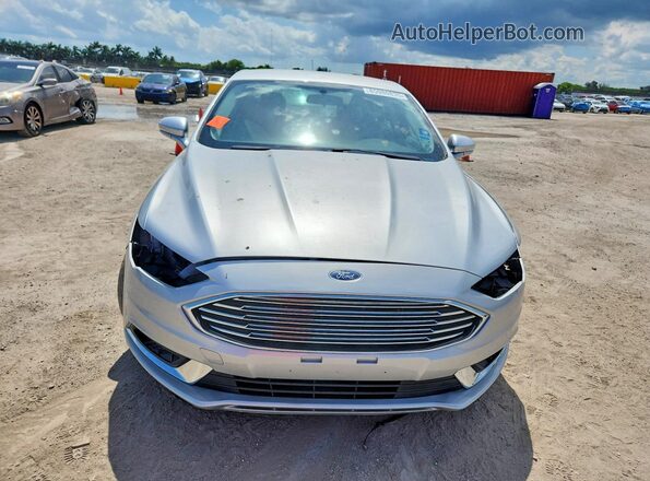 3FA6P0H71GR223249 2016 FORD FUSION Серебряный Вид спереди