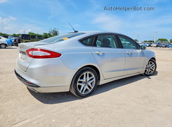 3FA6P0H71GR223249 2016 FORD FUSION Серебряный Задняя правая четверть