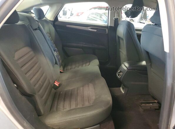 3FA6P0H71HR171641 2017 FORD FUSION Серебряный Вид задней части салона