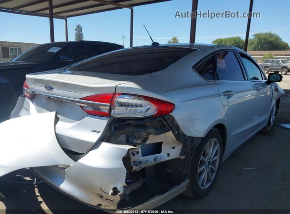 3FA6P0H71HR183207 2017 FORD FUSION Серебряный Задняя правая четверть
