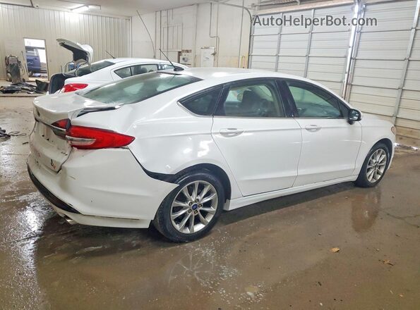 3FA6P0H71HR218943 2017 FORD FUSION Белый Задняя правая четверть